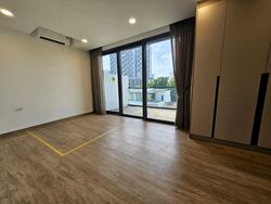 Shrewsbury Road (D11), Terrace #532844511
